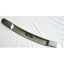 Накладка на задний бампер Jeep Renegade 2018