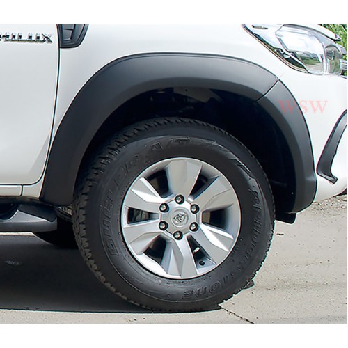 Расширители арок Toyota Hilux 2016+