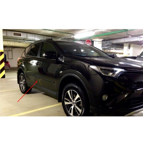 Молдинги Toyota Rav 4 2017
