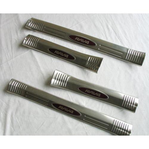 Накладки на пороги Toyota Rav4 2019