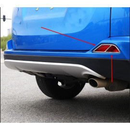 Хром накладки на задние противотуманки Toyota RAV4 2017