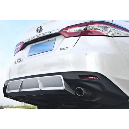 Юбка заднего бампера Toyota Camry V70 2019