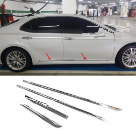 Молдинги на двери Toyota Camry V70 2018