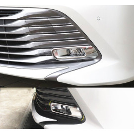 Хром накладки на передние противотуманки Toyota Camry V70 2018