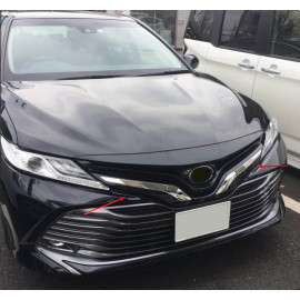 Хром накладки на решетку радиатора Toyota Camry V70 2018