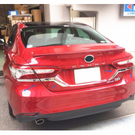 Хром накладки под задние фонари Toyota Camry V70 2018