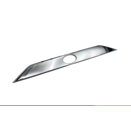 Хром накладка на крышку багажника нижняя Toyota Rav4 2019